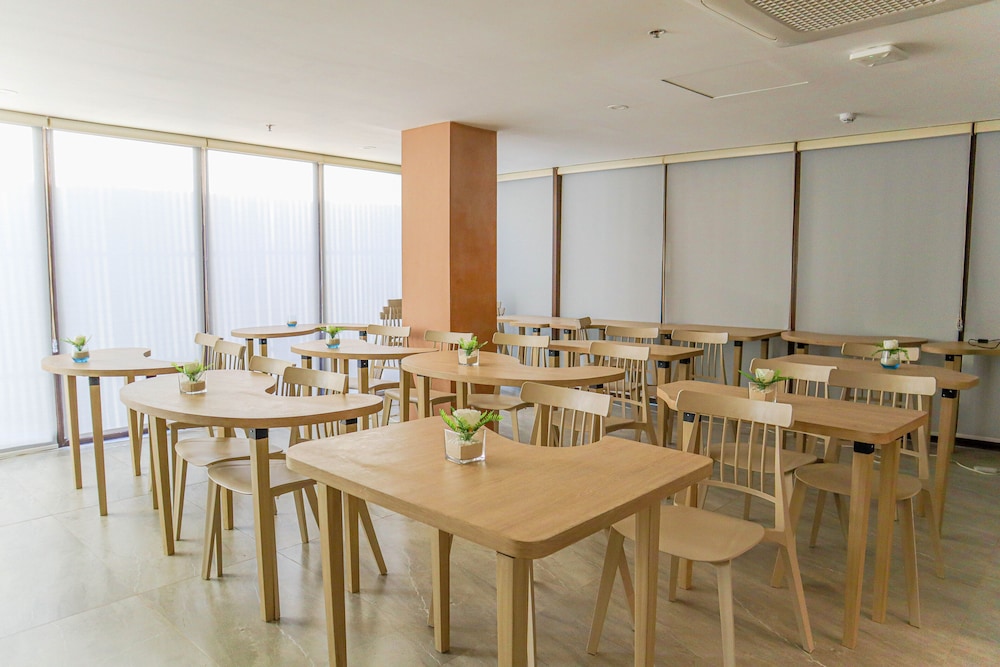 Mandarin Nest Boracay 60/75