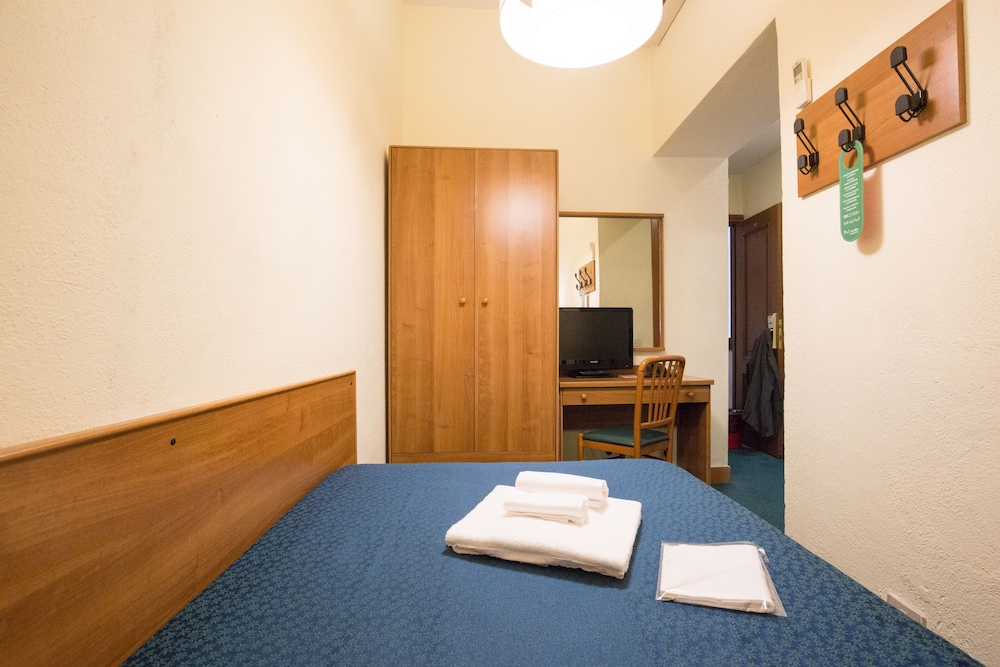 Hotel Trastevere 18/40