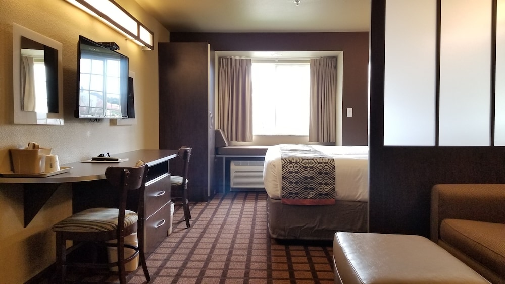Microtel Inn And Suites Conway 22/35