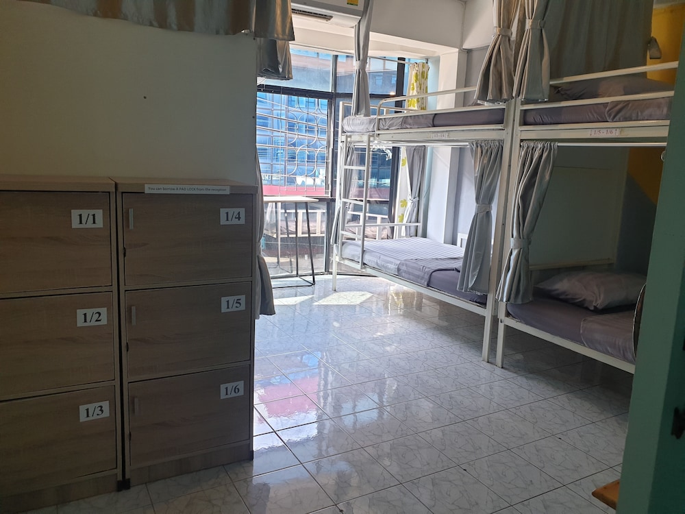 Me U 2 Hostel - Adults Only 27/41
