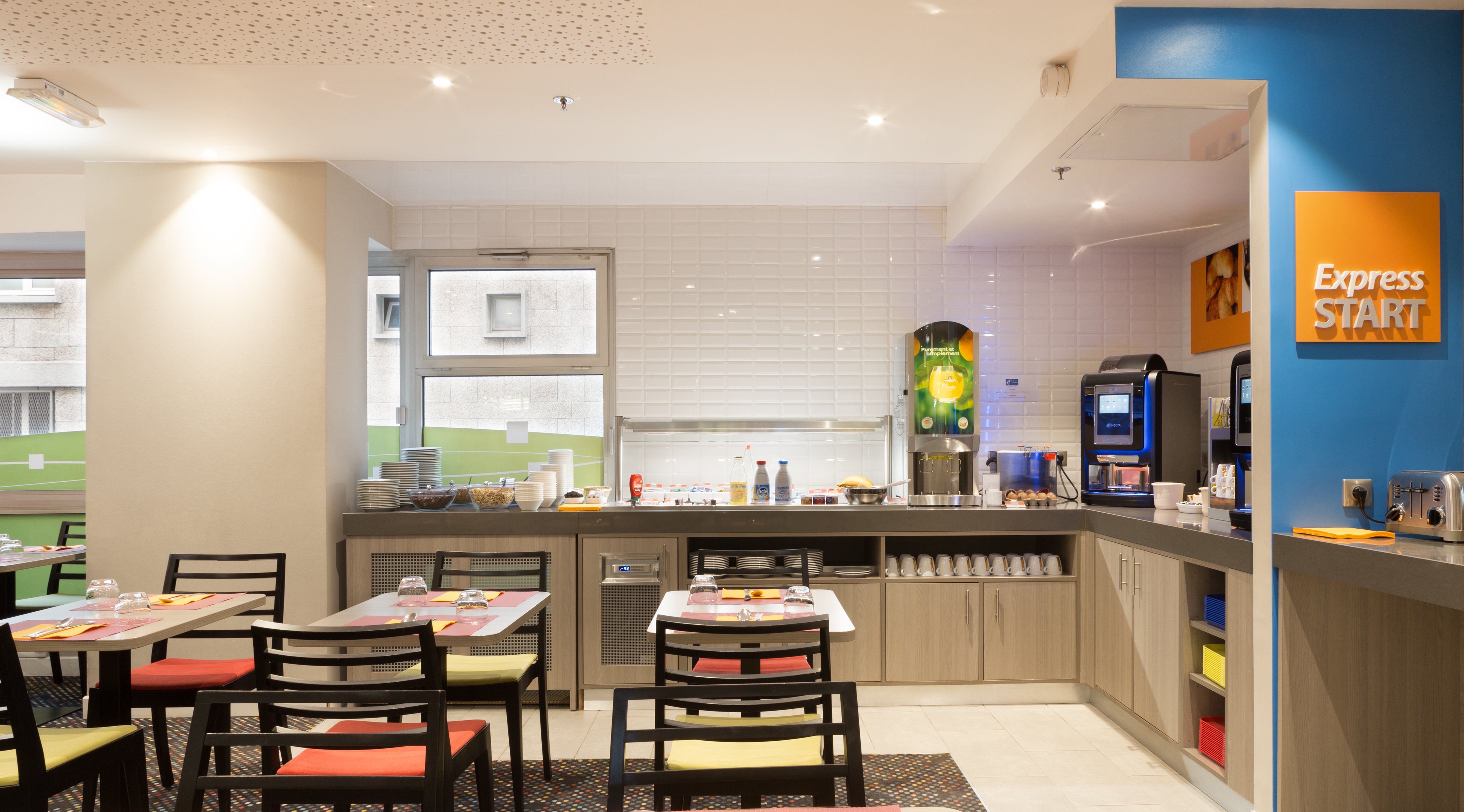 HOLIDAY INN EXPRESS AMIENS 45/73