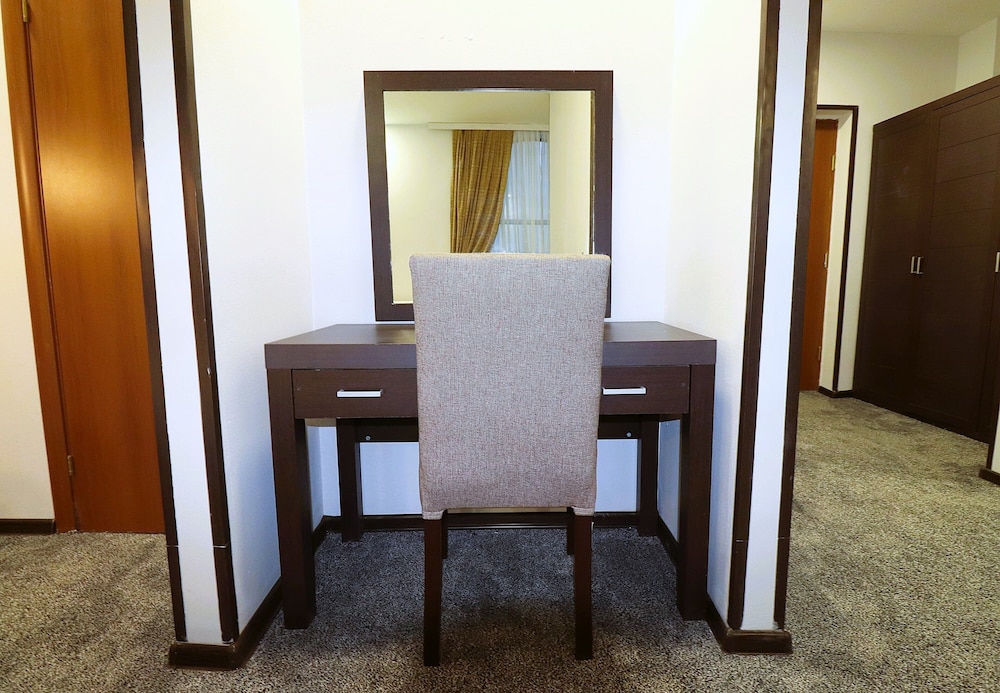 Crossway Hotel Baku 56/60
