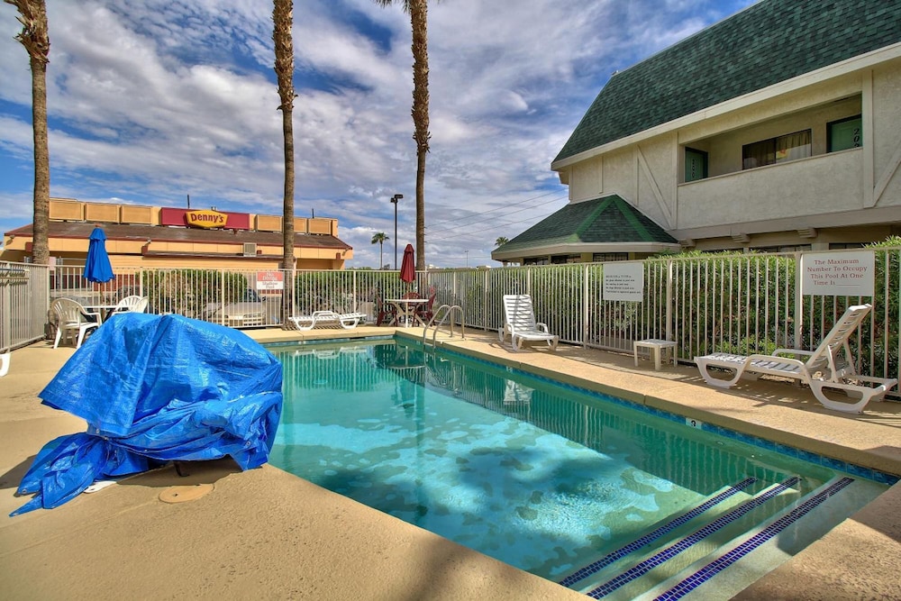 Motel6 Yuma, AZ - East 63/66