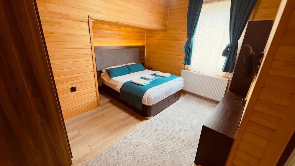 Akyuz Kardesler Hotel & Bungalow 25/74