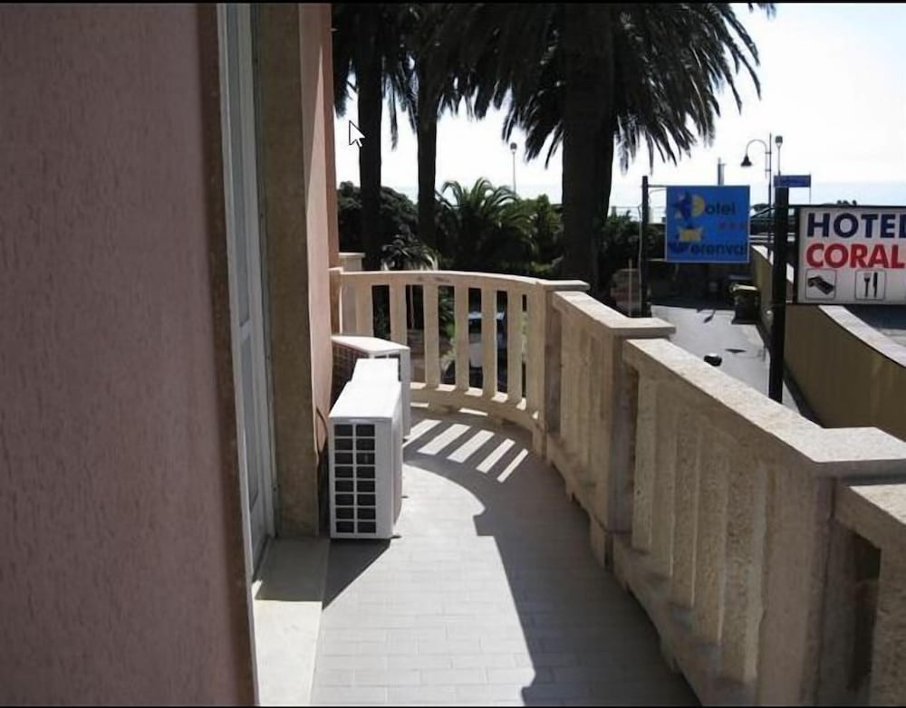 Hotel Corallo 30/33