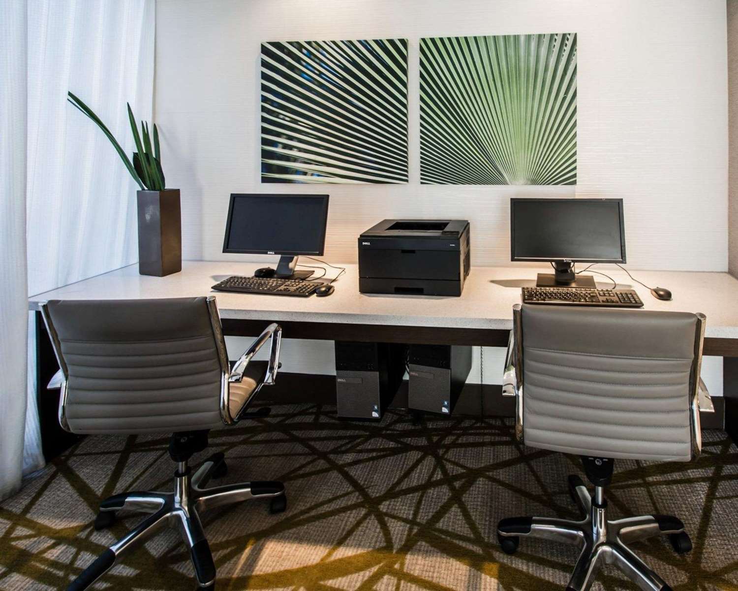 Comfort Suites Miami Airport North 14/21