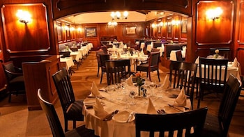 Hotel Numbi and Garden Suites 45/63