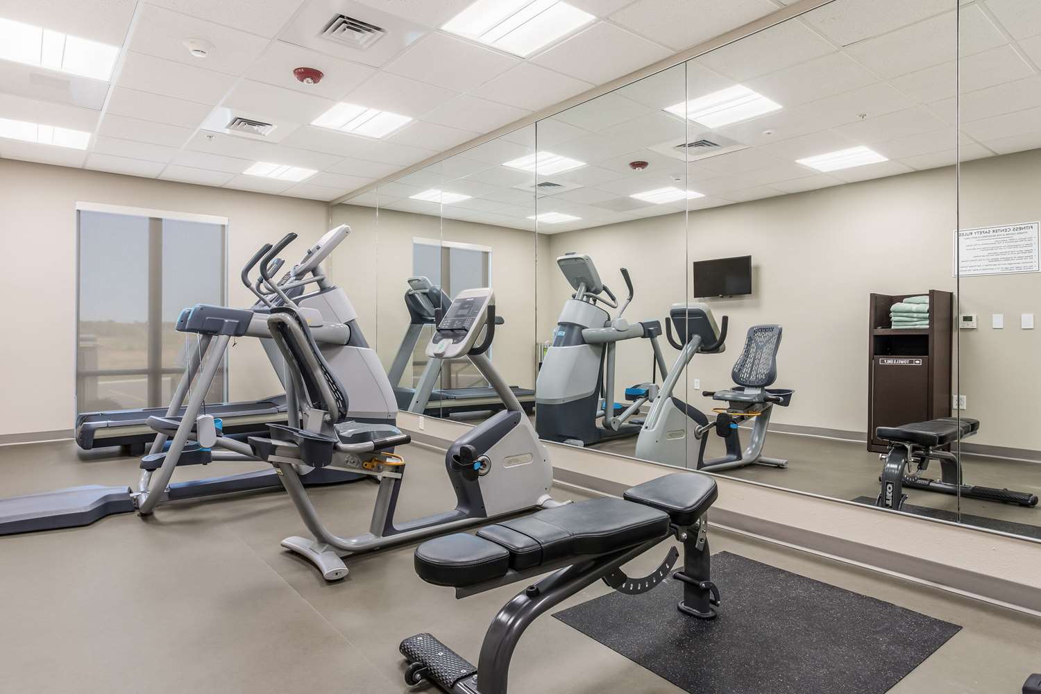 Sleep Inn & Suites Webb City 20/28