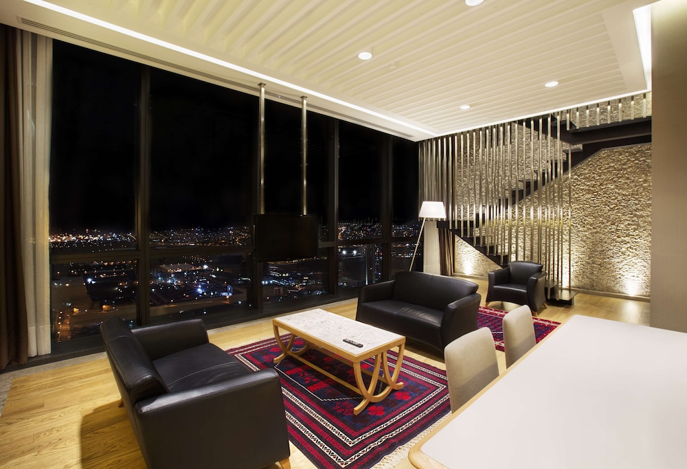 Doubletree By Hilton Istanbul Avcilar 54/77