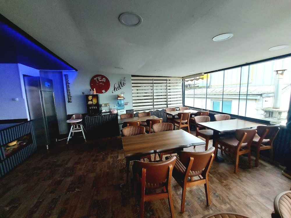 LEYENDA HOTEL 30/50
