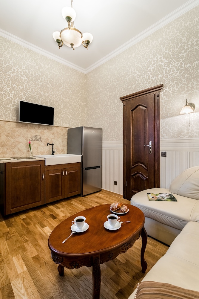 Exclusive Royal Apartments 21/34