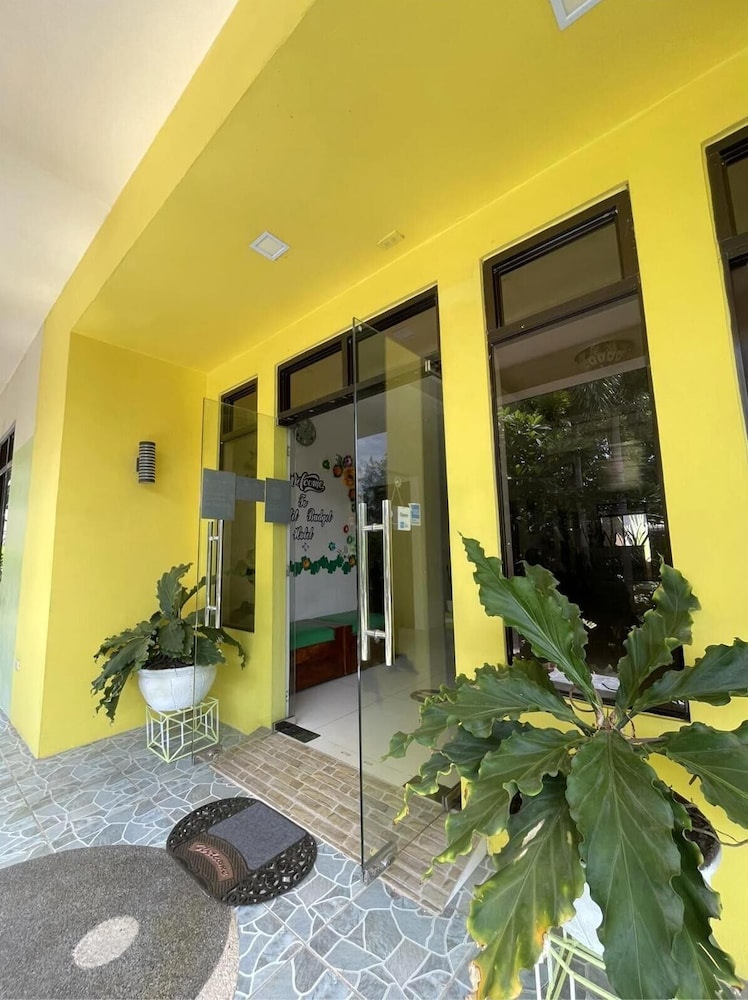 Sulit Budget Hotel 3/24