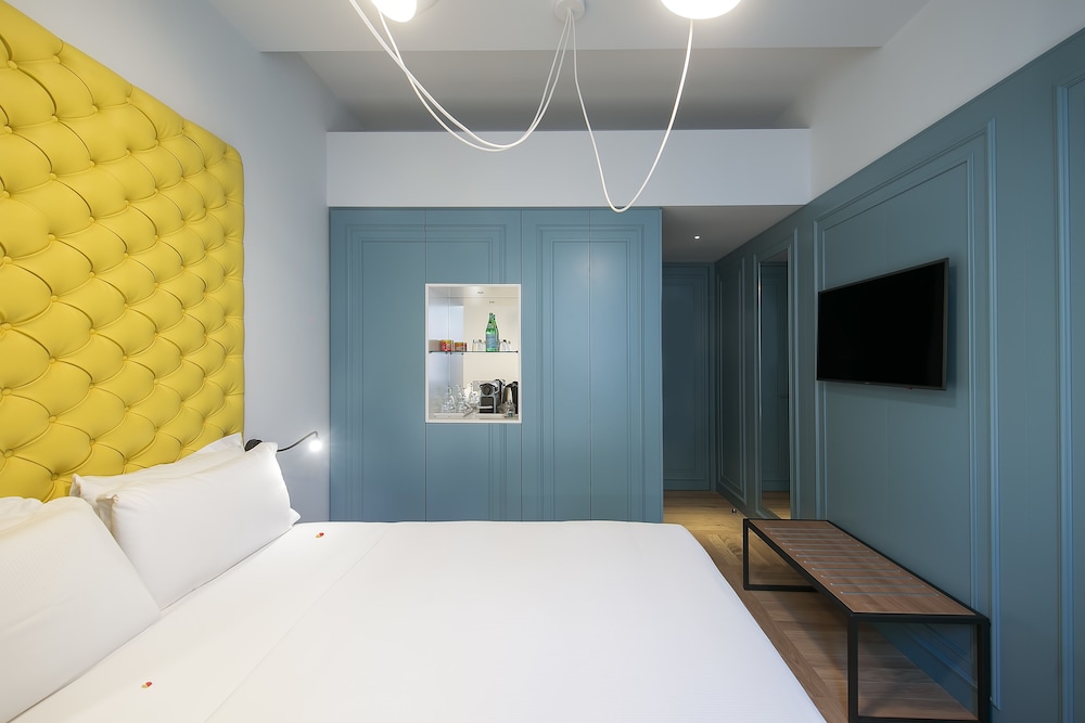 Boutique Centrale Palace 54/81