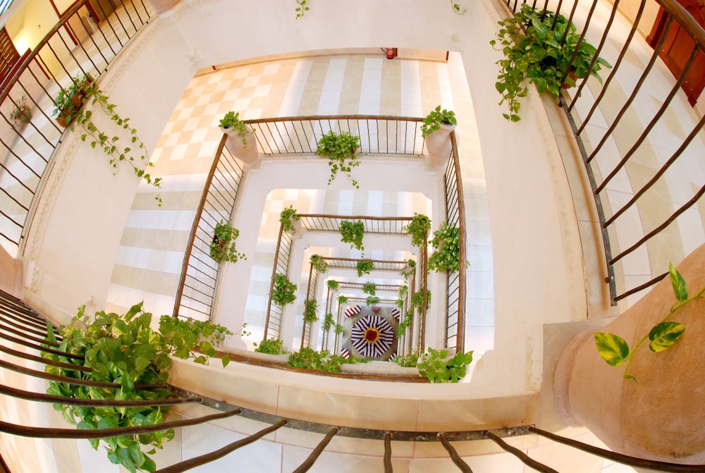 Al Liwan Suites Doha 11/67