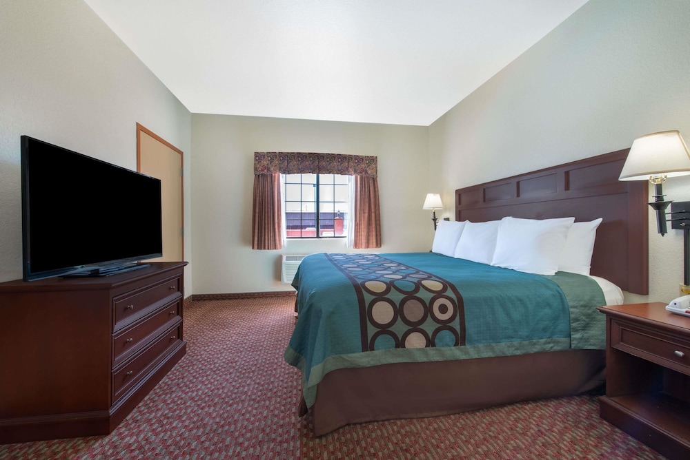 Super 8 By Wyndham Abilene South 7/22