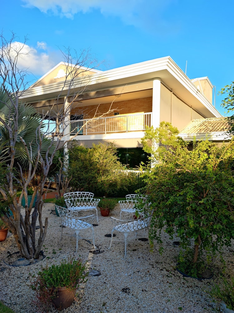 Hotel Coral Beach 36/38