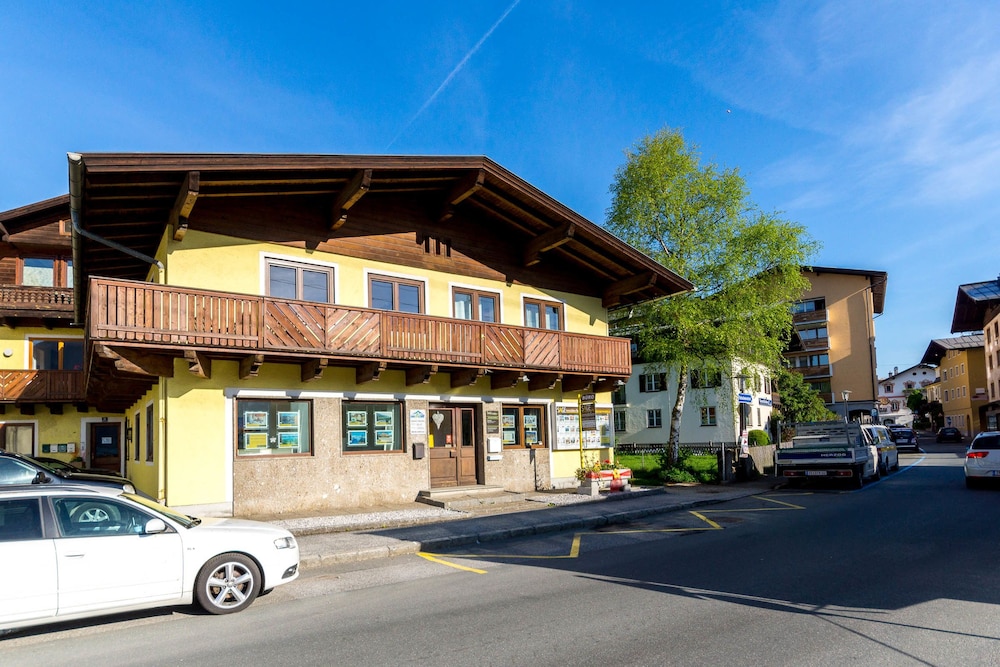 Ski-N-Lake City Apartments 25/35
