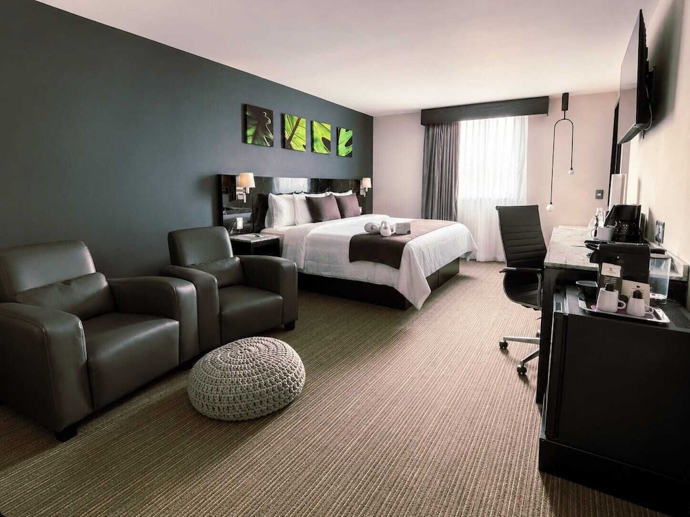 Junior Suite, King Bed