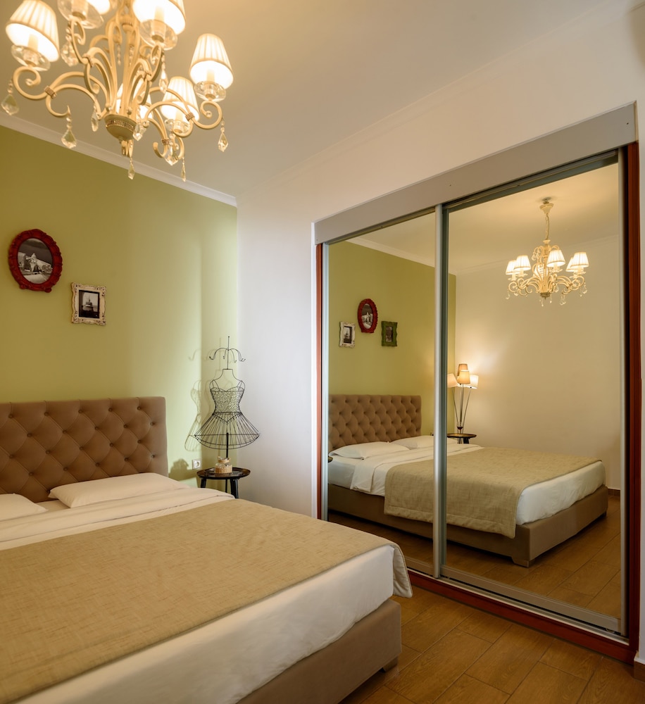 Suite Home Santorini 15/75