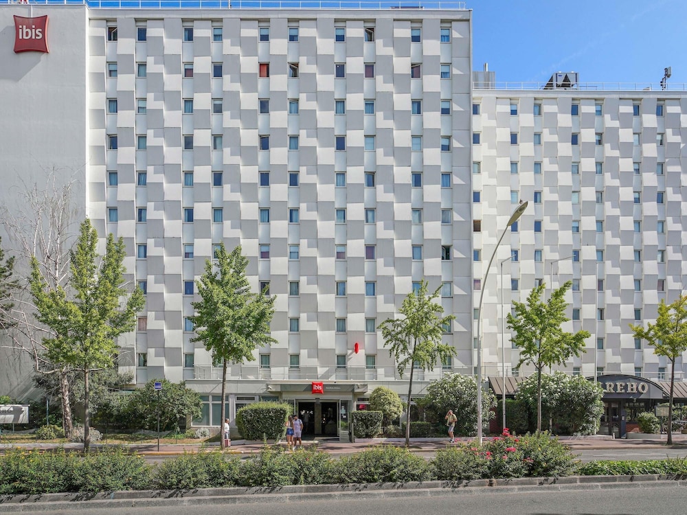 Ibis Paris Porte dOrleans 2/75