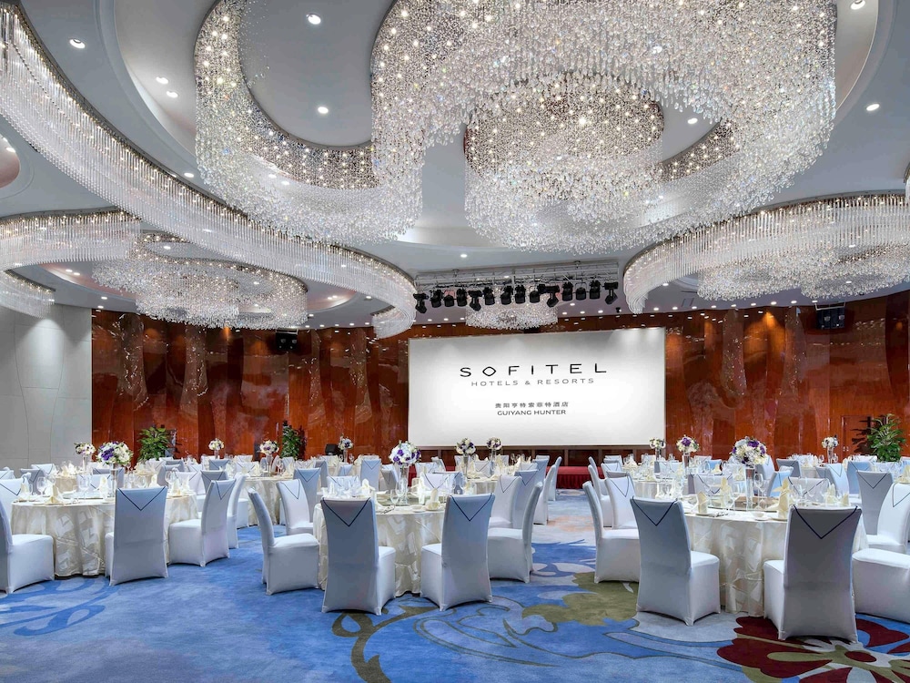 SOFITEL GUIYANG HUNTER 44/54