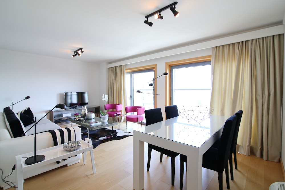 Panoramic Living 41/50