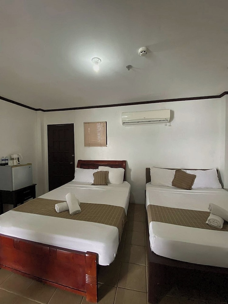 Subiza Beach Resort 17/48