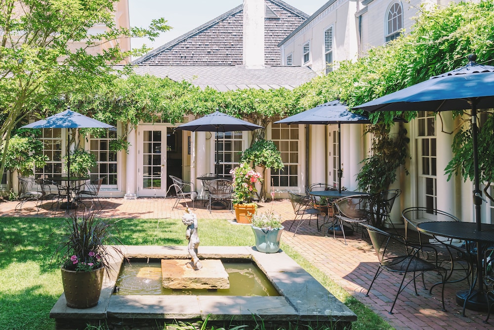 Francis Malbone House Inn 44/50