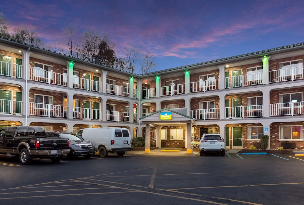 SureStay Hotel by Best Western Summersville 45/50