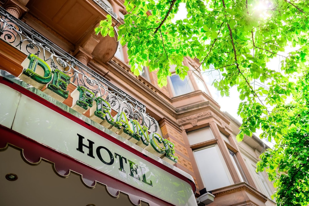 Hotel de France 1/37