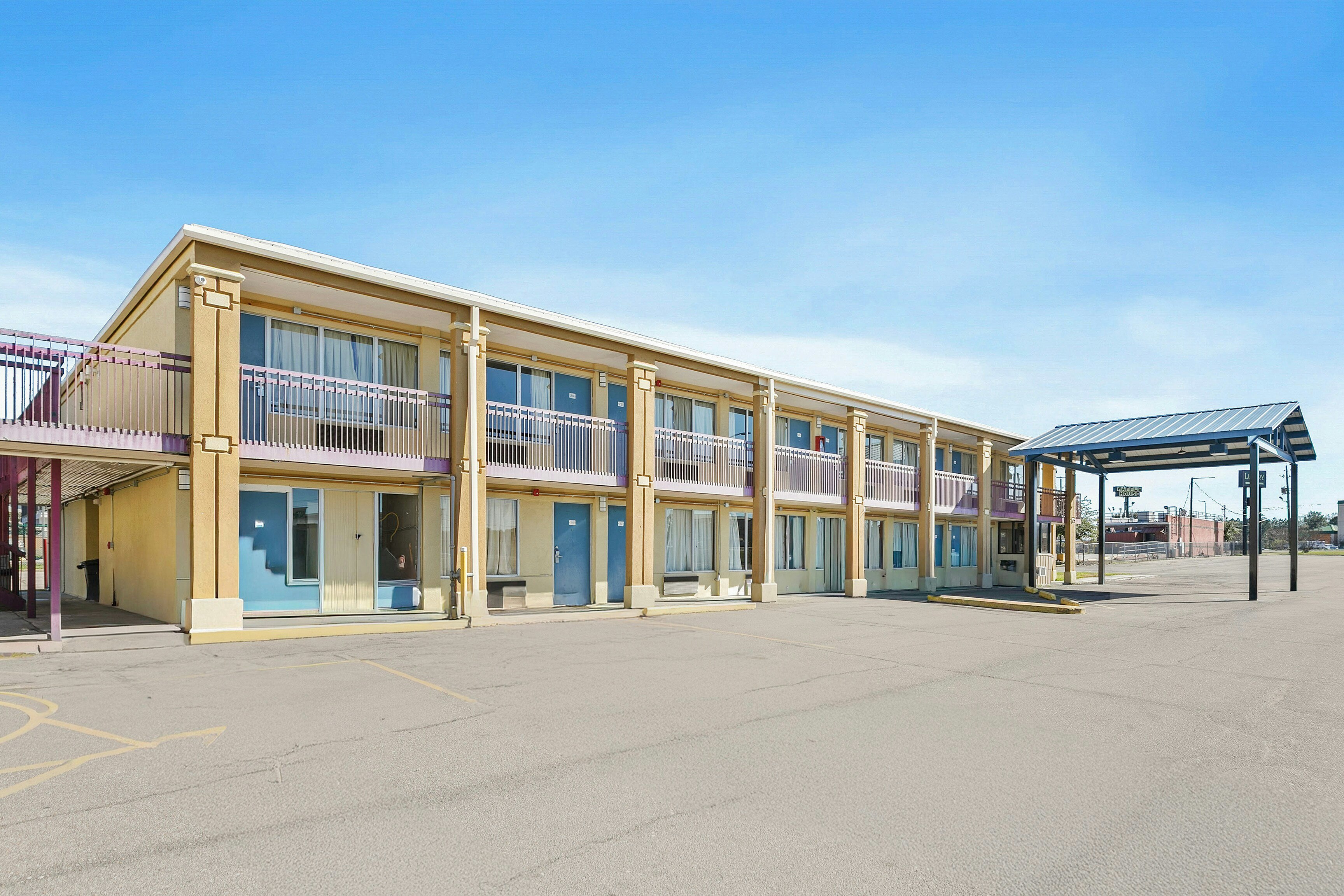 Luxury Inn By Hotel O Hattiesburg, MS 9/50