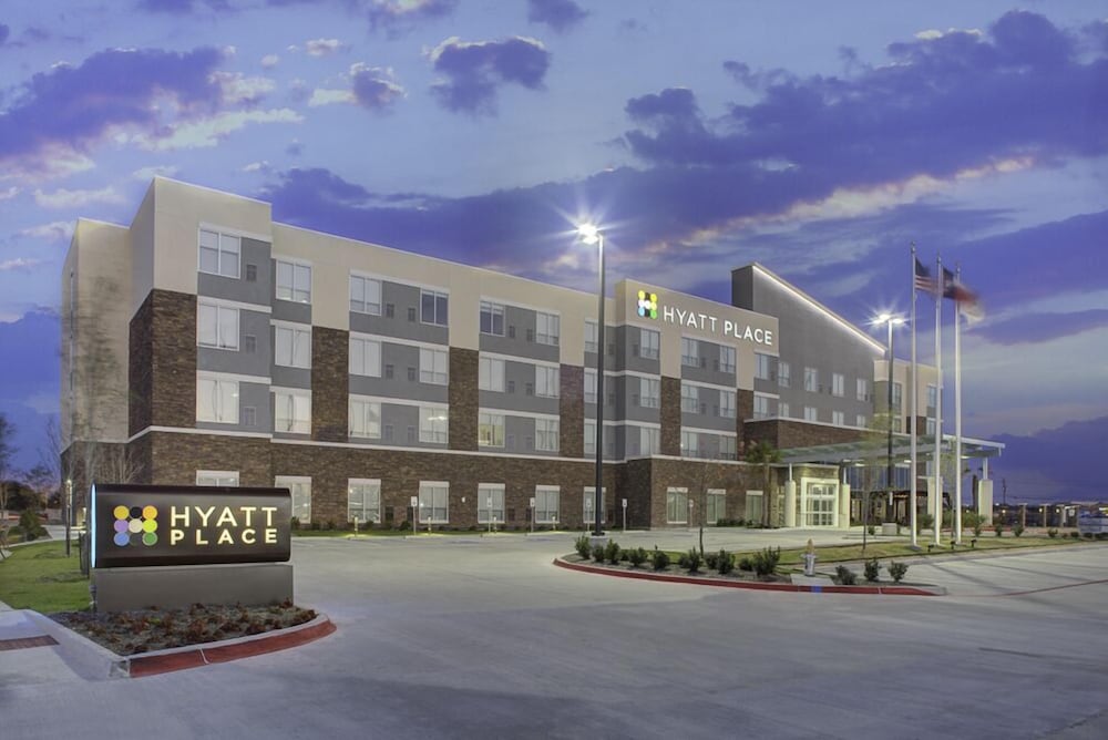 Hyatt Place Dallas/The Colony 8/61