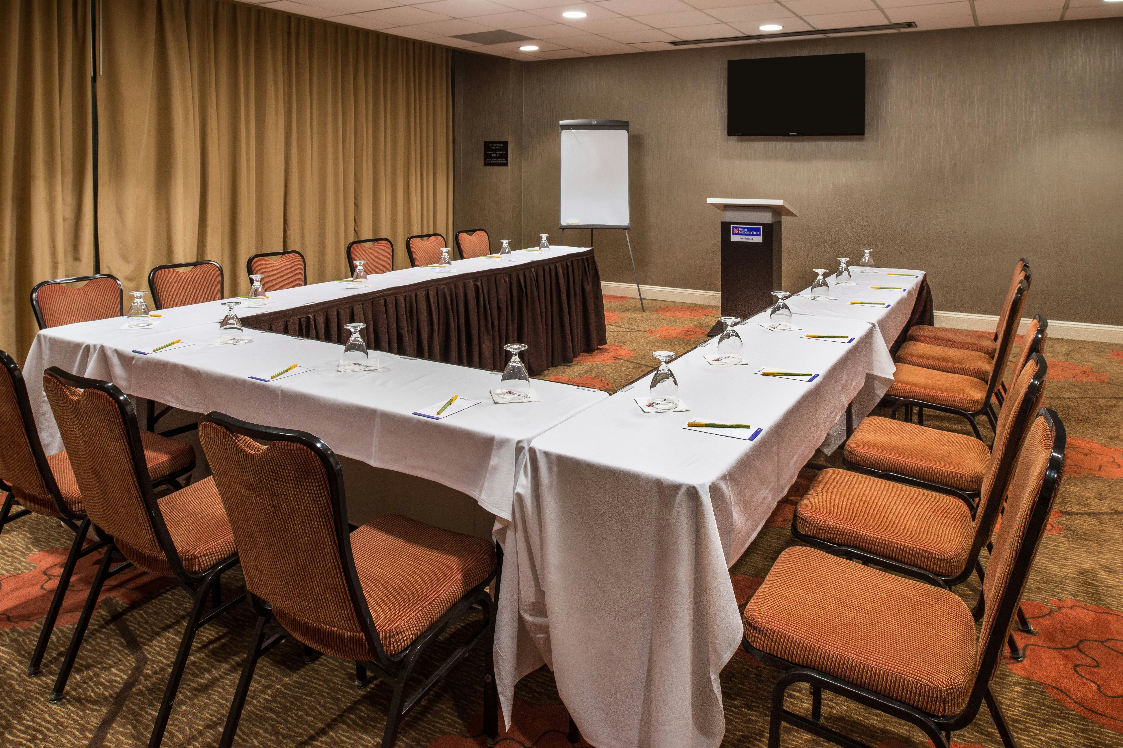 Hilton Garden Inn Detroit Southfield 78/84