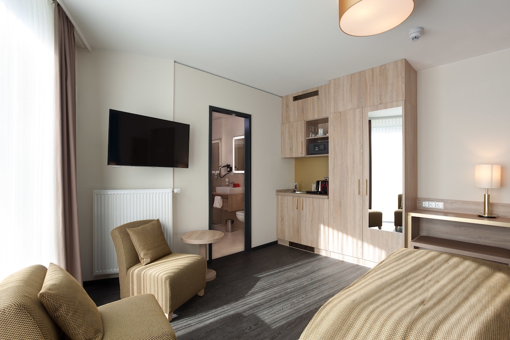 STAY! Hotel Boardinghouse 52/61