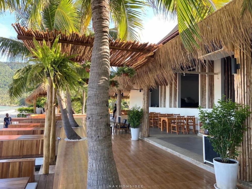 Supar Royal Beach Khanom 41/46