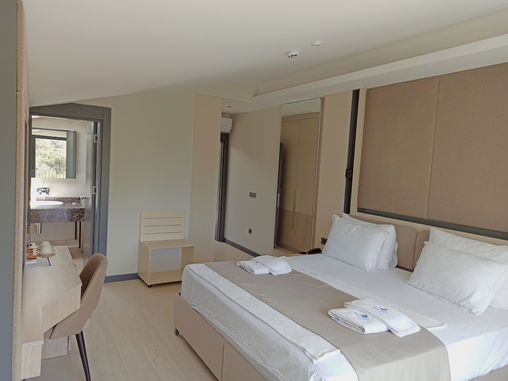 Seatown Hotel 7/50