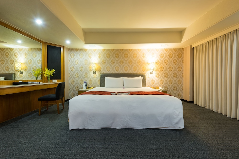 Forward Suites I 32/65
