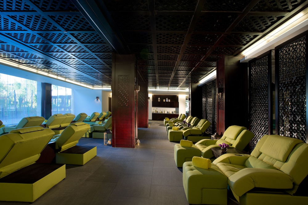 Banyan Tree Tengchong 59/81