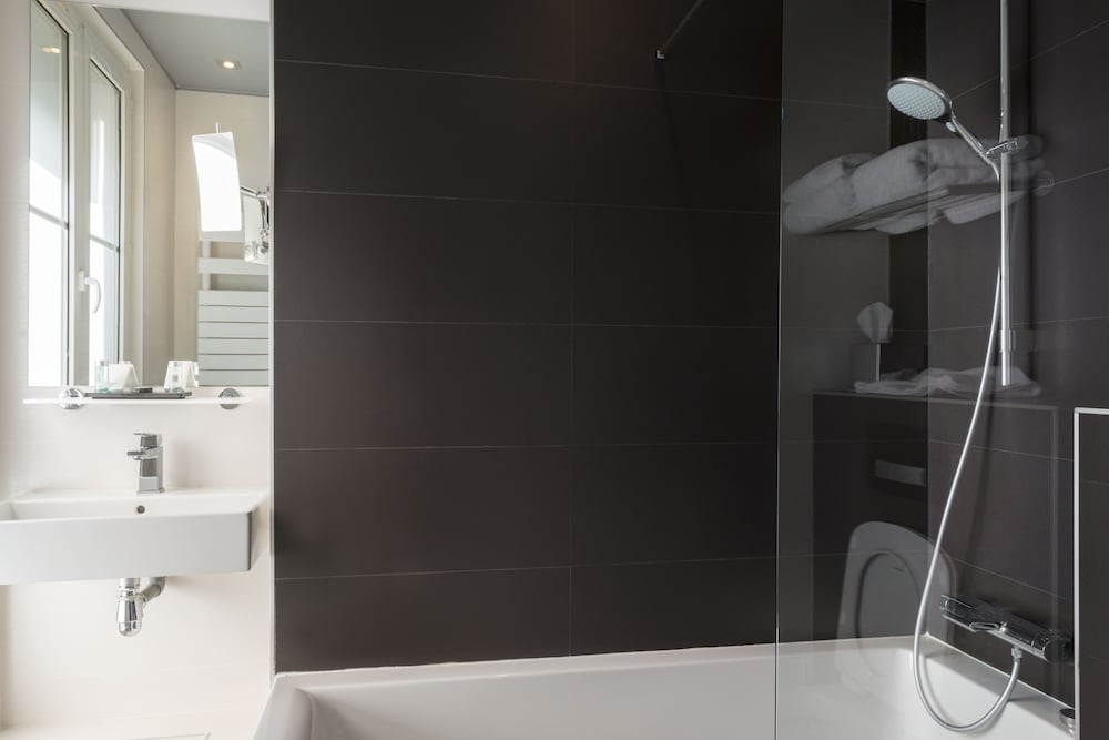 Le Bon Hotel 38/40