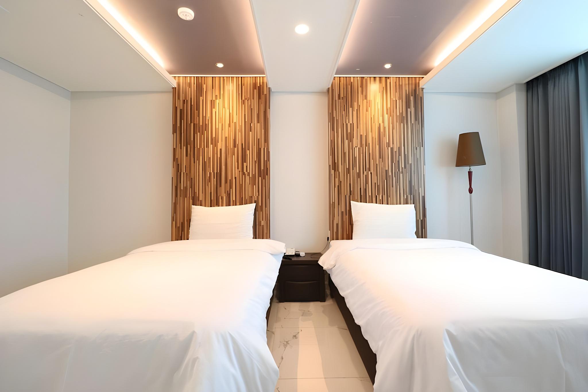 Chungju Grand Hotel 17/36