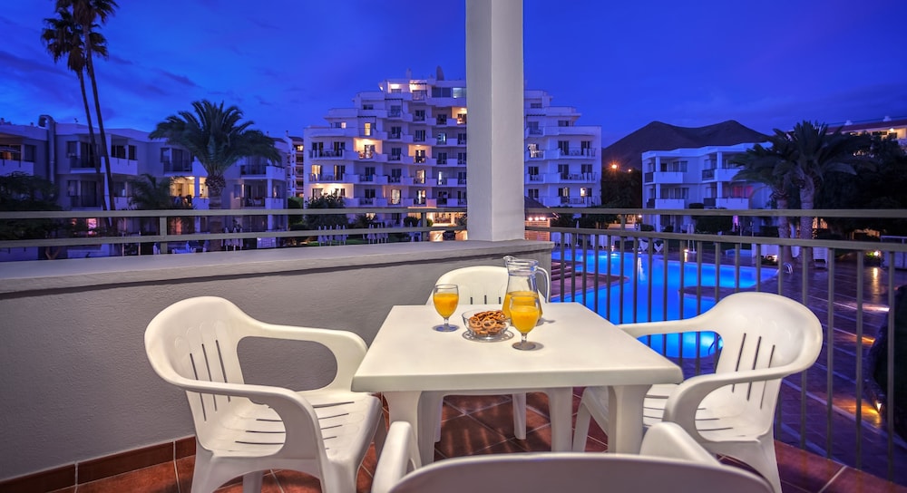 Apartamentos Hg Tenerife Sur 28/50