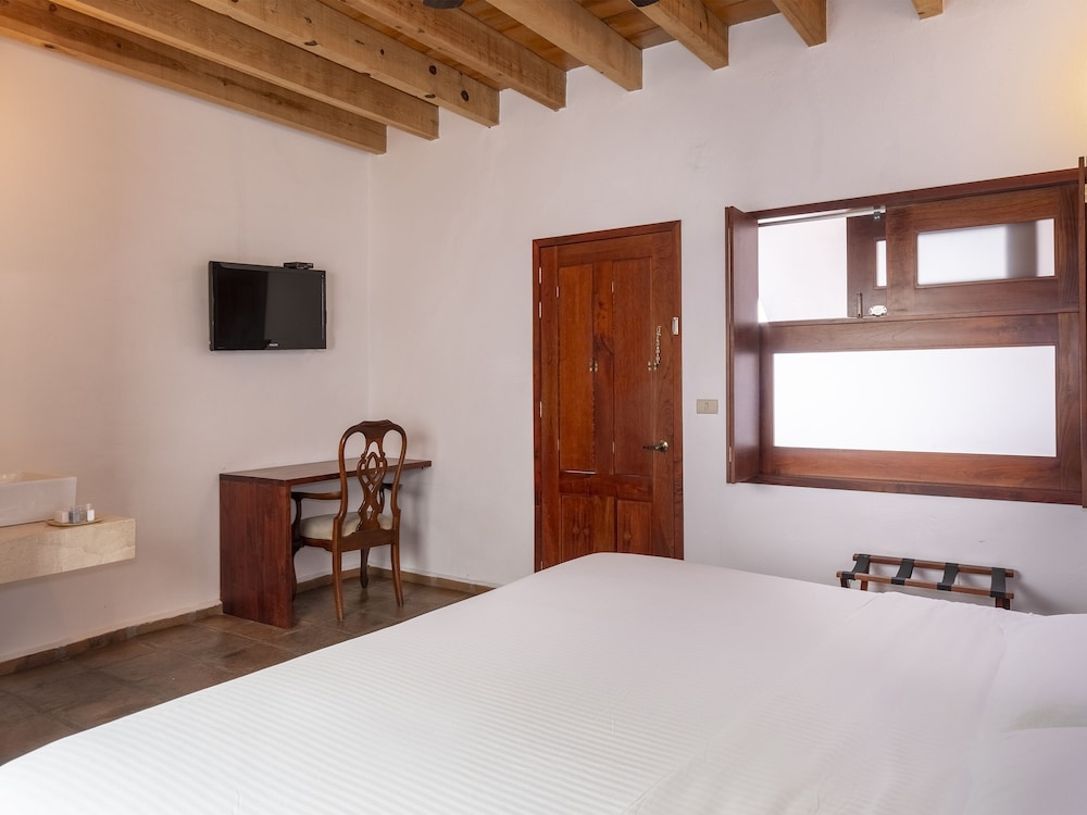 Hotel Casa Real Del Cafe 10/66