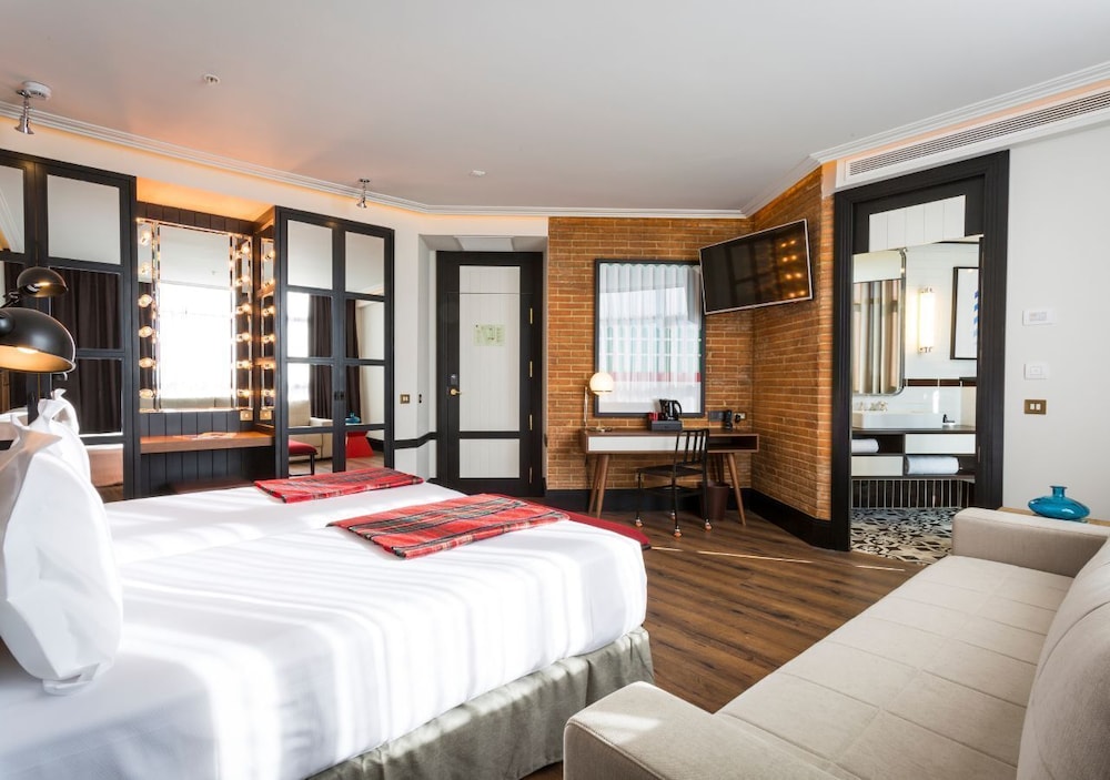 Only You Hotel Atocha 25/70