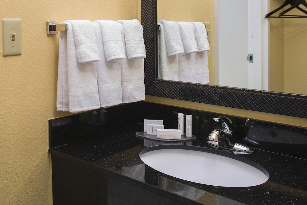 Fairfield Inn Suites Lafayette I 10 17/34