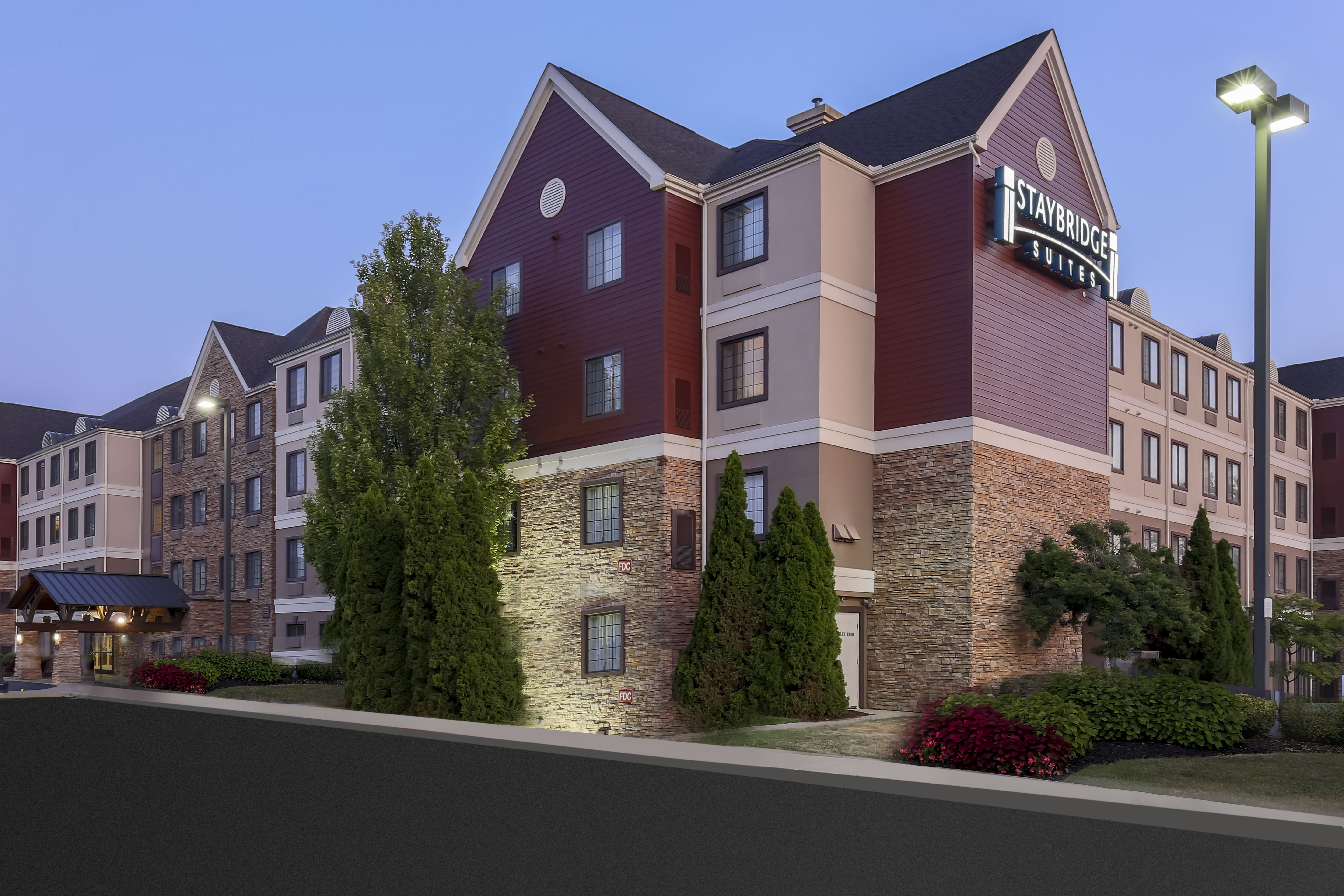 Staybridge Suites Columbus-Dublin 72/80