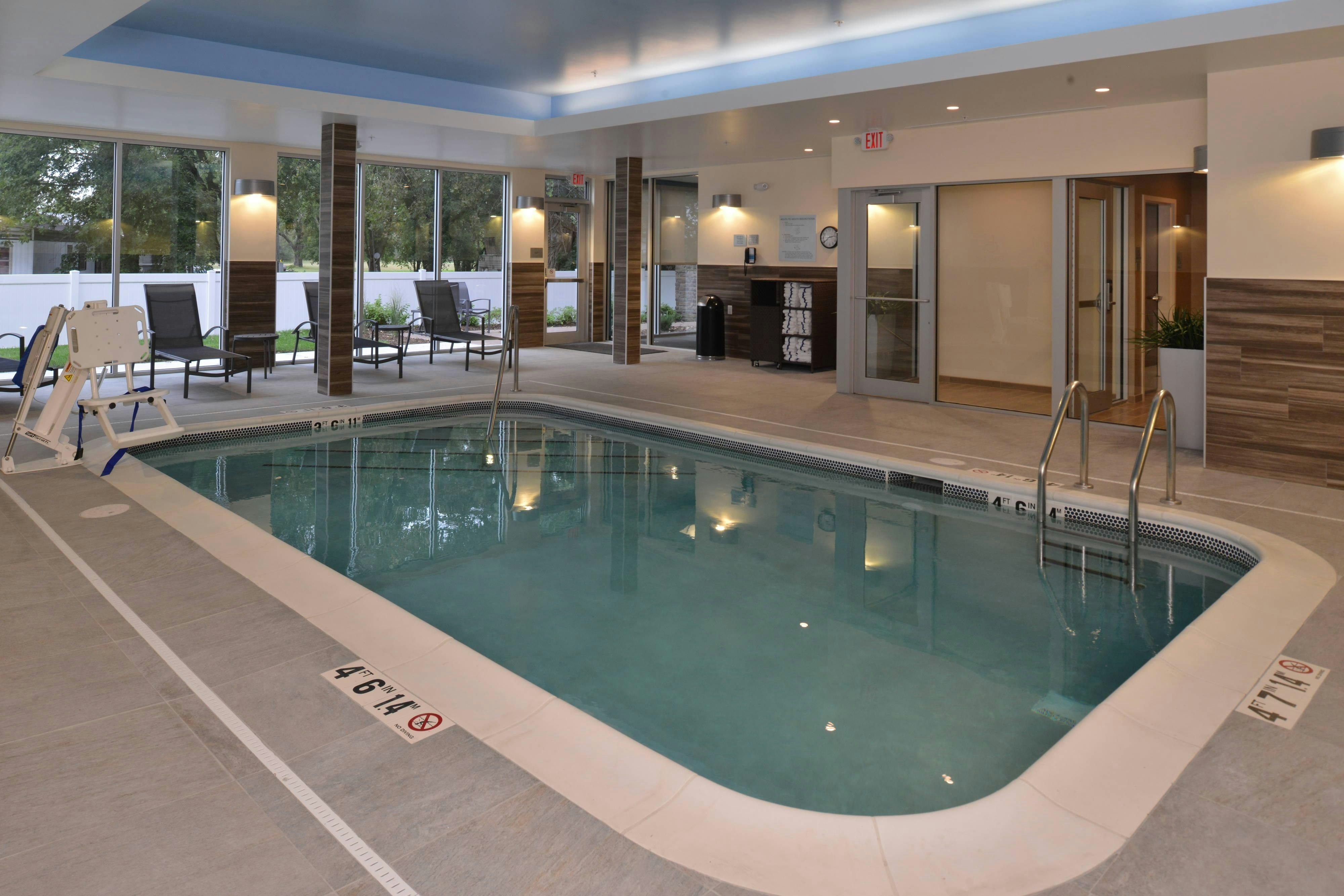 Fairfield Inn Suites Fremont 22/44