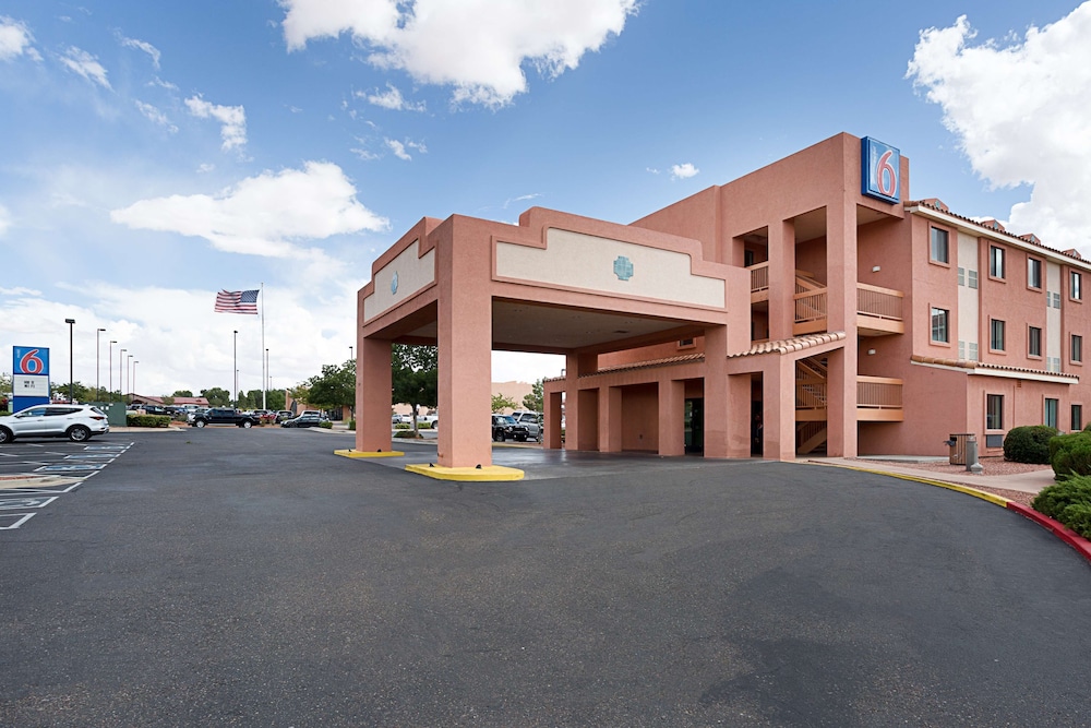 Motel6 Page, AZ 51/60