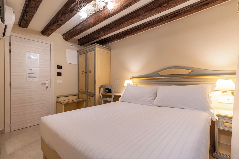 STANDARD, DOUBLE BED
