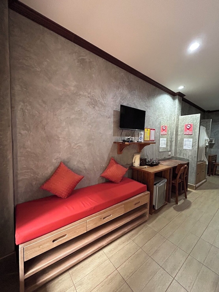Araya Boutique Hotel 49/69