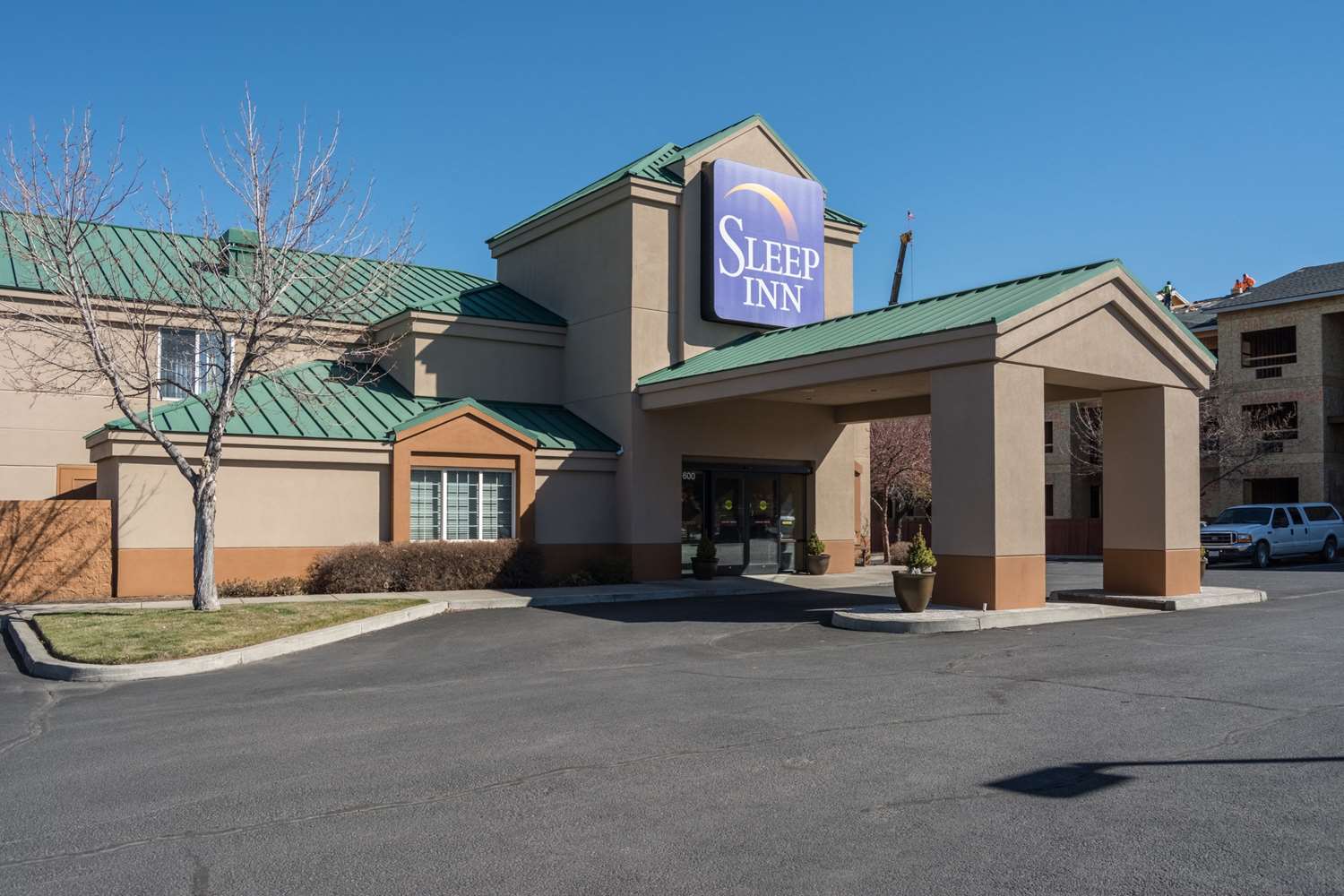 Sleep Inn Bend Crossroads Plaza 48/56